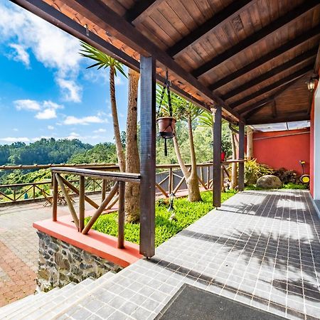 Sao Jorge Cottage - By Wehost Santana  Exteriör bild