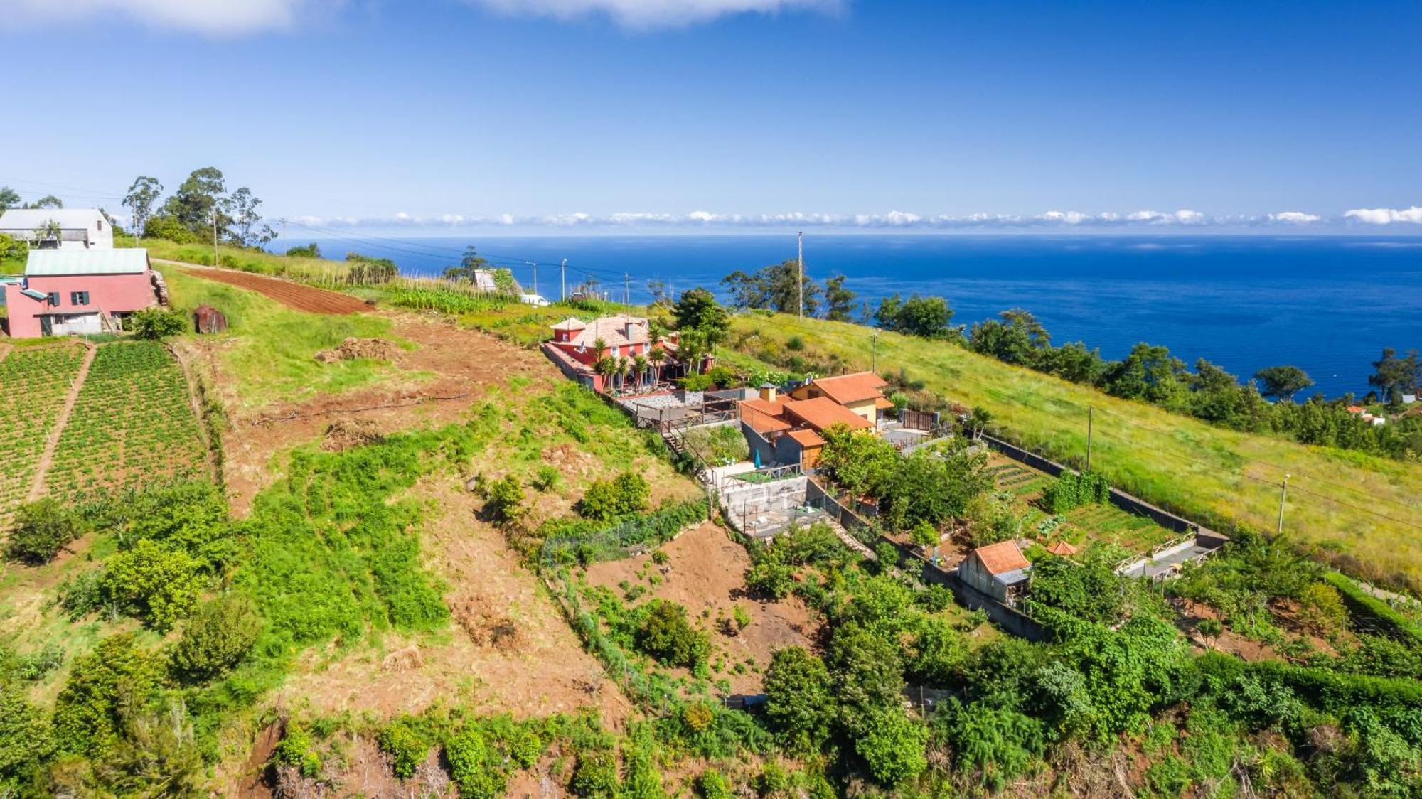 Sao Jorge Cottage - By Wehost Santana  Exteriör bild